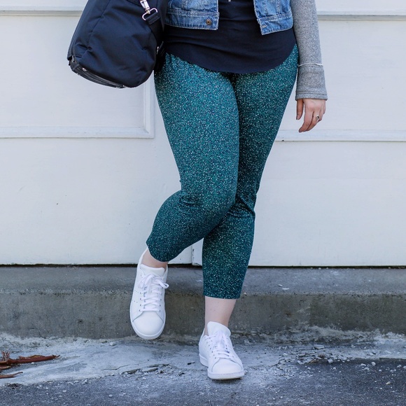 Lululemon Jet Crop (Slim) Luxtreme Forage Teal Sz 10 - Picture 5 of 11